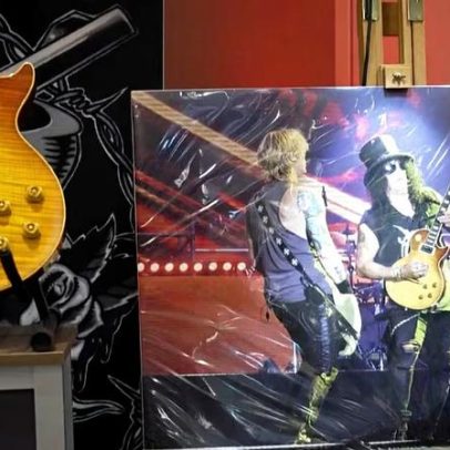 Mais de 400 itens históricos do rock vão a leilão, de John Lennon a Slash