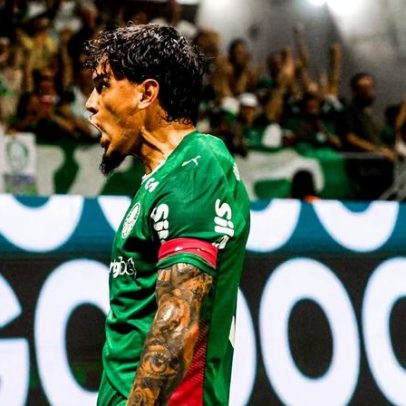 Palmeiras vence Athletico-PR com um a menos