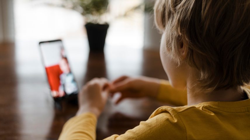 FBI recomenda que os pais se atenta às interações sociais dos filhos
