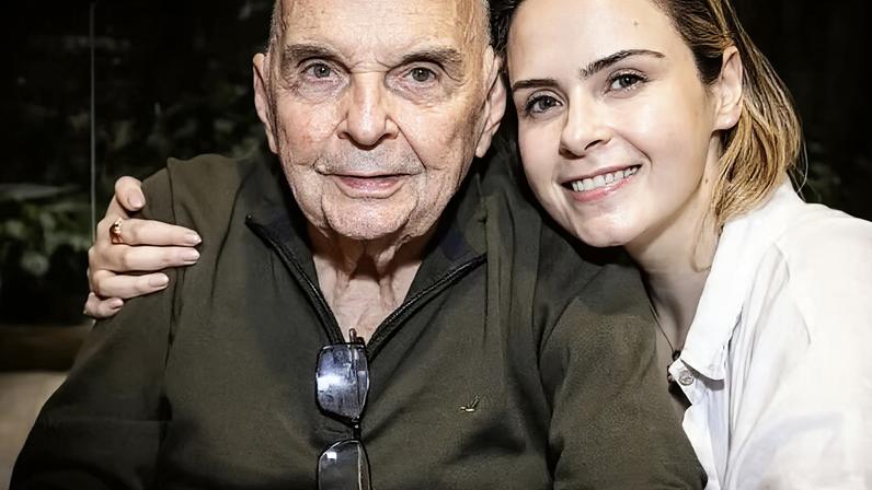 Ana Paula Renault, finalista do "BBB 26" em foto ao lado do pai, Gerardo Renault