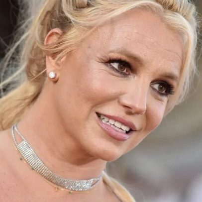 Britney Spears entra voluntariamente em centro de reabilitação