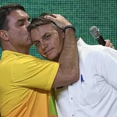 Flávio Bolsonaro afirma que Bolsonaro foi julgado por inimigos, citando ministros do STF