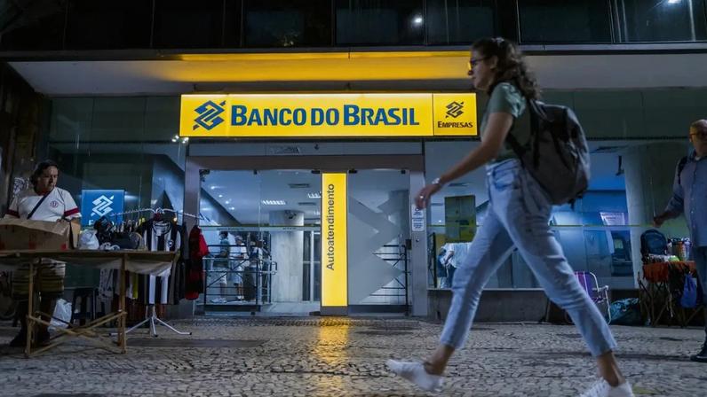 No segmento de pessoa física, o foco estará no crédito consignado para trabalhadores do setor privado (Lucas Landau/Bloomberg/Getty Images)