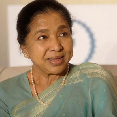 Asha Bhosle, lendária cantora de Bollywood, morre aos 92 anos