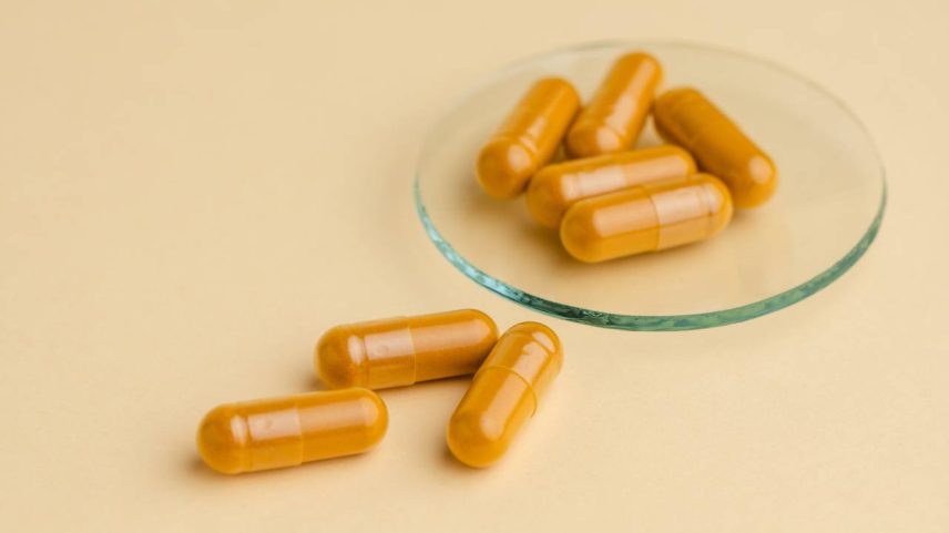 Cápsulas de cúrcuma: hoje, um dos principais ingredientes de suplementos