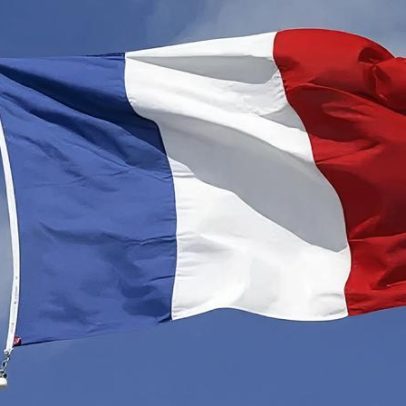 França aumenta segurança em Paris após atentado frustrado a banco americano