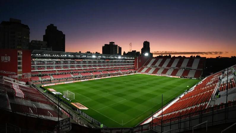 Jogos de hoje (29/04): onde assistir futebol ao vivo e horários