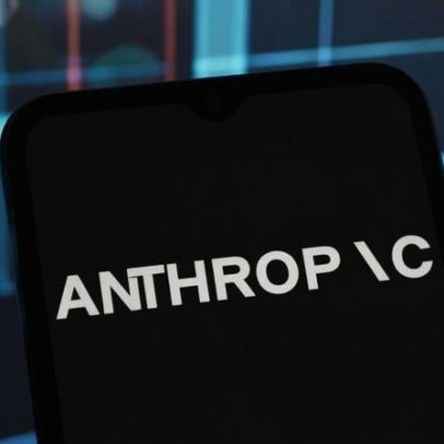 Anthropic usa IA para expor riscos da tecnologia e moldar debate global