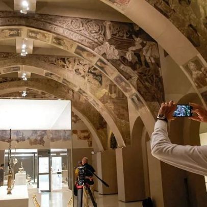 Museu catalão não cumpriu ordem para devolver murais ao mosteiro de Aragon