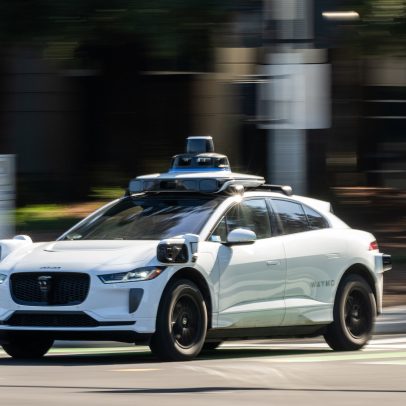 Primeiros socorristas dizem que veículos Waymo estão piorando