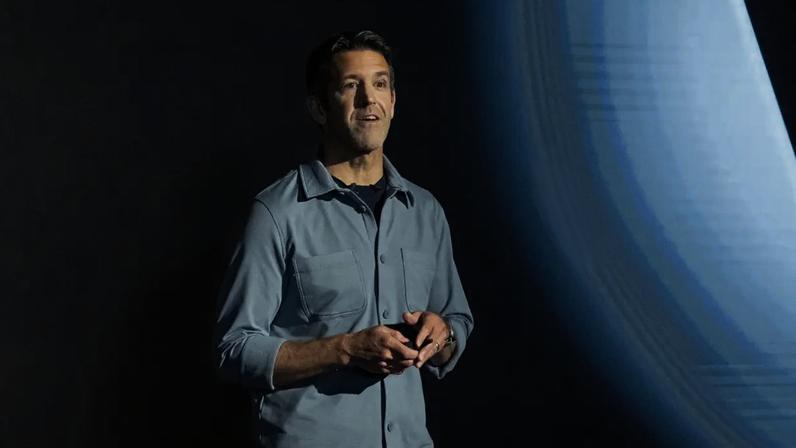 JOHN TERNUS: ingressou na Apple em 2001 e assumiu posições-chave na área de engenharia até se tornar chefe da divisão em 2021.