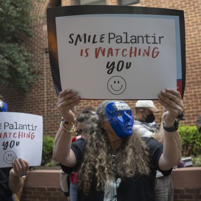 Funcionários da Palantir questionam se estão agindo como os vilões