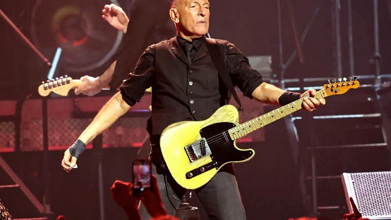 Bruce Springsteen critica Trump na abertura da Defiant Tour em Minneapolis