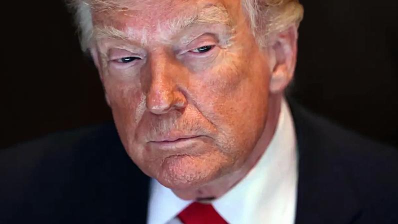 Acumulador: regimes não mudam, mas petróleo fica mais acessível e Trump vai somando cartadas (Julia Demaree Nikhinson - Pool/Getty Images)