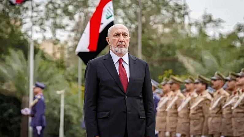 O recém-eleito presidente do Iraque, Nizar Amidi