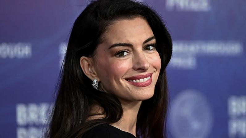 Anne Hathaway (Gilbert Flores/Variety/Getty Images)