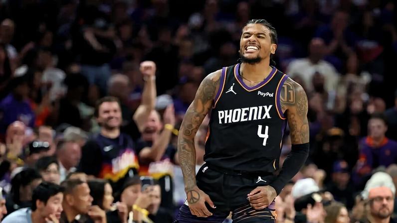 Jalen Green celebrates after a 3-pointer during the first half of Friday's Play-In win over the Warriors.