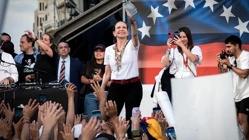 María Corina Machado em Madri no sábado, 18