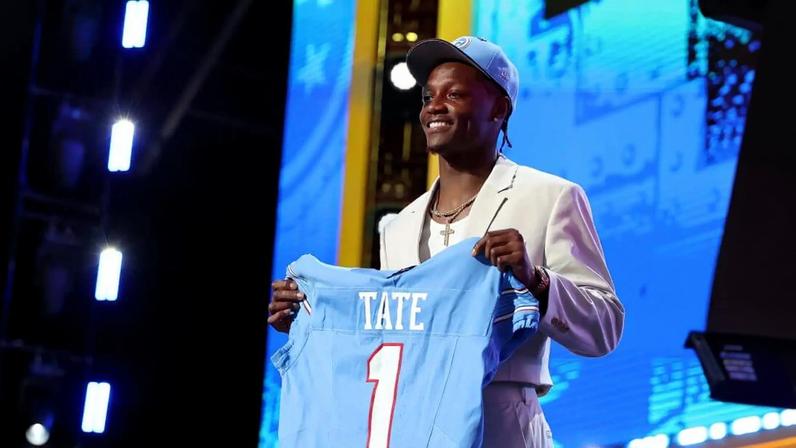 Carnell Tate should be Cam Ward's new top target in Tennessee, but did the Titans really want the player selected one pick before him?