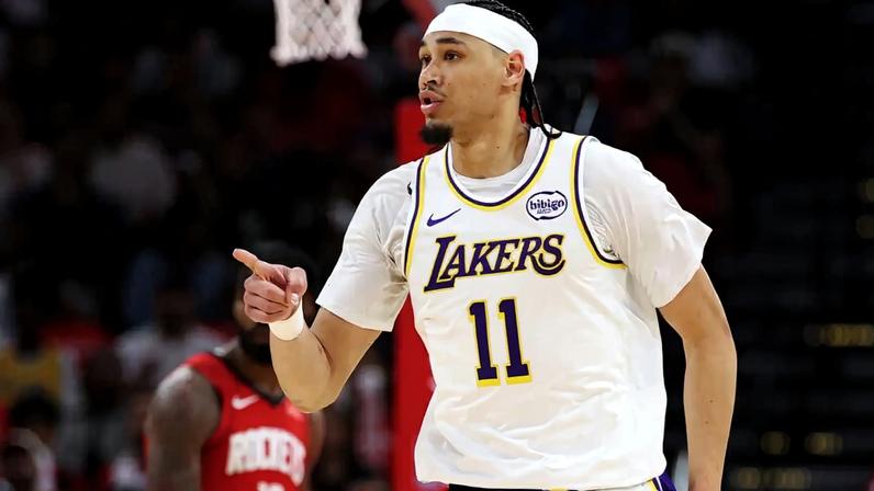Jaxson Hayes and the Los Angeles Lakers are favored to win Game 5 and advance past Houston on Wednesday.