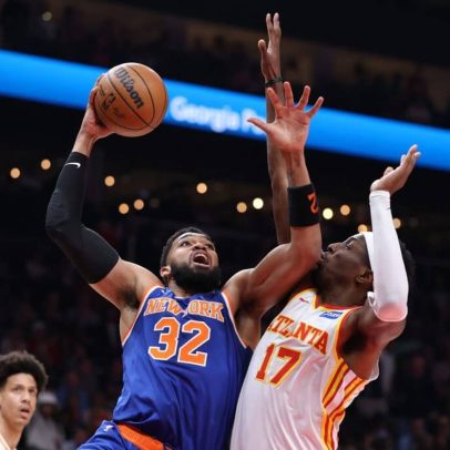 Knicks abrem 47 pontos de vantagem no intervalo contra Hawks, recorde playoffs