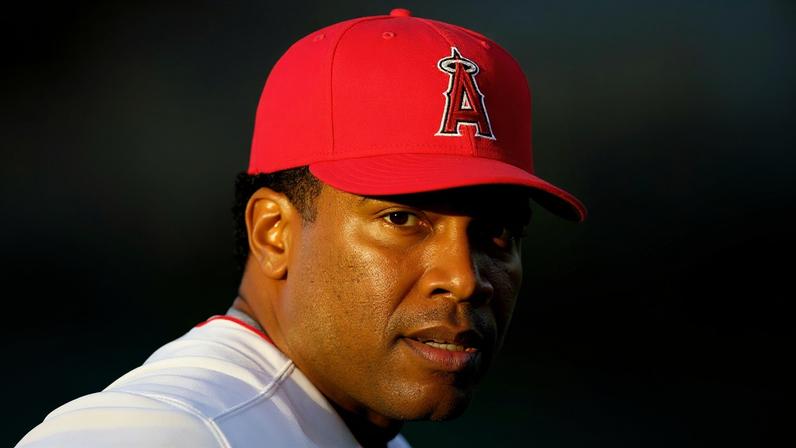Garret Anderson of the Los Angeles Angels of Anaheim is showing warming up for a game against the Seattle Mariners August 17, 2006.