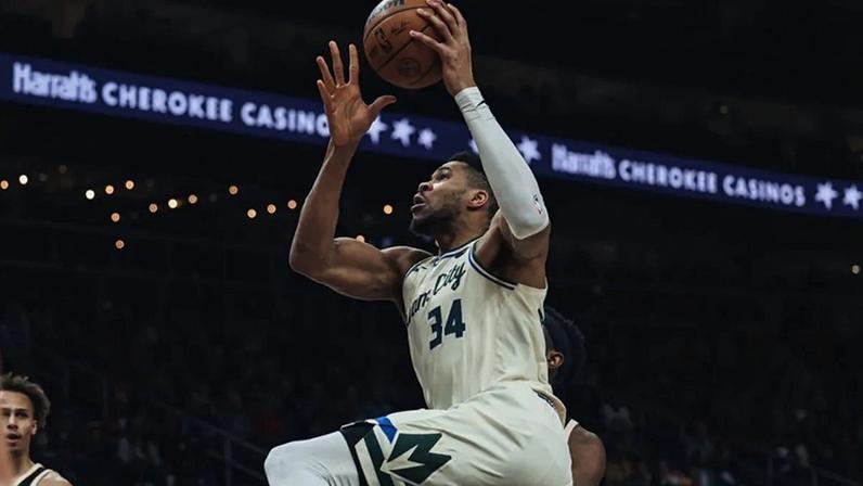 Giannis Antetokounmpo faz seu último jogo pelo Bucks