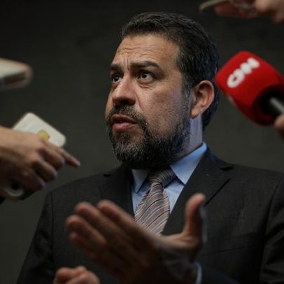 Boulos acusa relator do PL dos apps de ceder a lobby de plataformas
