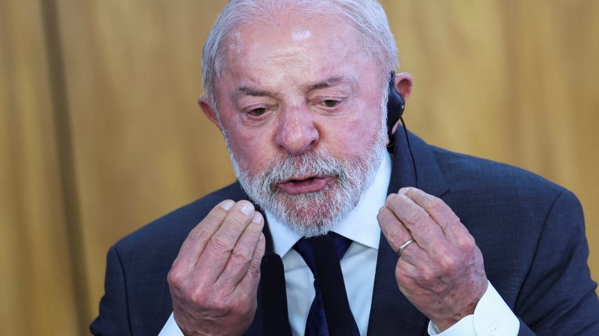 Messias sofre rejeição inédita que devolve vaga a Lula e abre disputa no STF