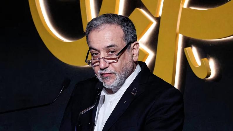 Ministro de Relações Exteriores do Irã, Abbas Araghchi, critica EUA por bloquear portos