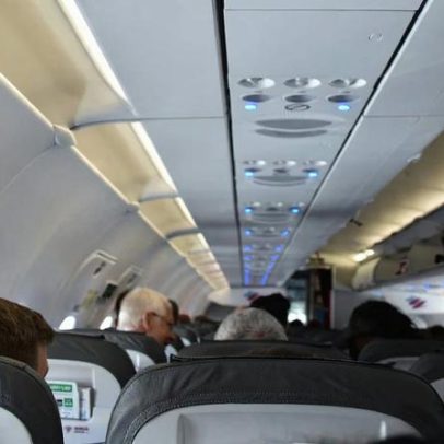 Casos de downgrade em voos levantam debate sobre direitos dos passageiros