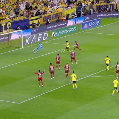 Coman aproveita rebote de Ronaldo e faz o gol da vitória do Al-Nassr