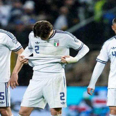Elenco da Itália cobrou prêmio antes da partida contra a Bósnia