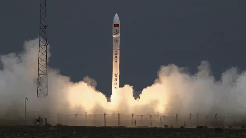 Satélite chinês foi colocado em órbita antes de ser comprado por Teerã