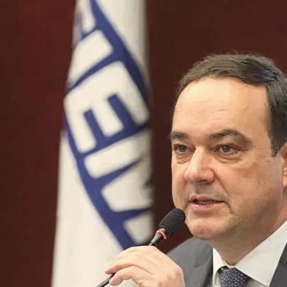Ex-presidente da Fiemg aproxima Flávio Bolsonaro e Romeu Zema