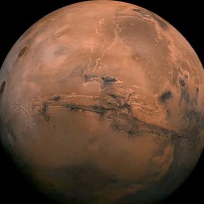 Retorno de astronautas após sobrevoo lunar ajuda NASA em missão a Marte