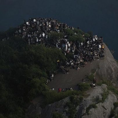 Operação no Vidigal deixa turistas encurralados no Morro Dois Irmãos