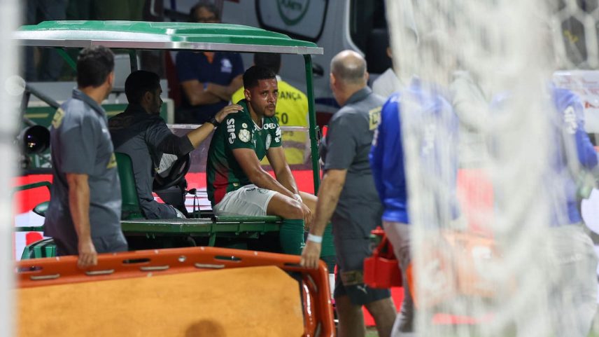 Vitor Roque deve ser desfalque do Palmeiras por mais jogos. Foto: Cesar Greco/Palmeiras