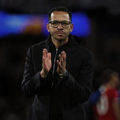 Chelsea pode demitir treinador após apenas três meses