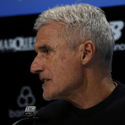 Castro elogia Gabriel Mec e vê potencial para camisa 10 no Grêmio