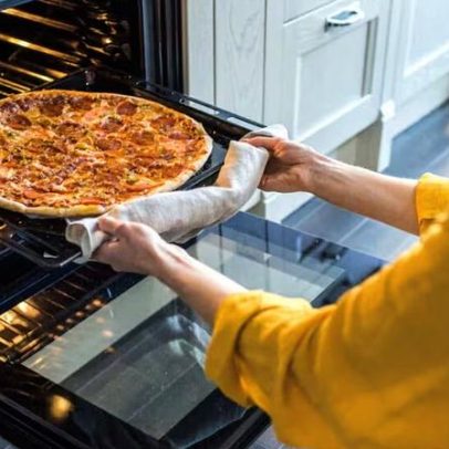 Como fazer pizza caseira e conquistar elogios da família