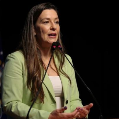 Camila Toscano cobra informações sobre taxas da Vila Olímpica de Guarabira
