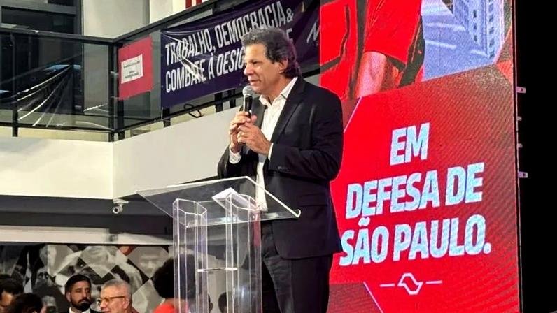 O ex-ministro Fernando Haddad (foto) busca atrair partidos de centro-direita para derrotar o governador de São Paulo, Tarcísio de Freitas (Republicanos)
