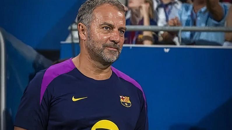Hansi Flick, técnico do Barcelona, ficou na bronca após derrota na Champions