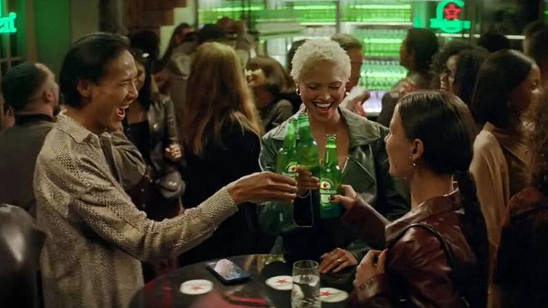 Campanha Social Off Socials, da Heineken