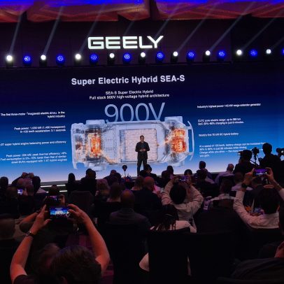 Geely revela tecnologia de híbridos com 46% de eficiência