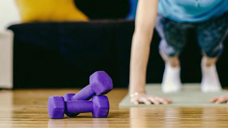 Treino em casa para uma rotina com mais movimento