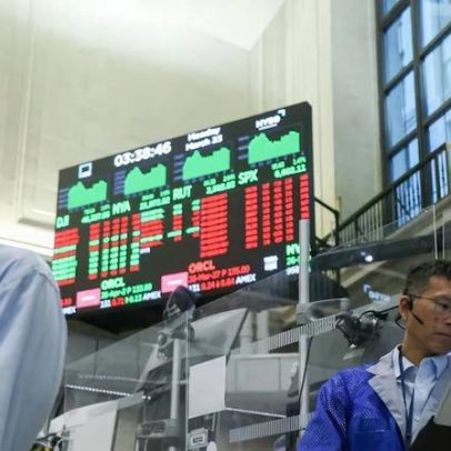 S&P 500 atinge recorde; títulos pressionados pela guerra no Irã