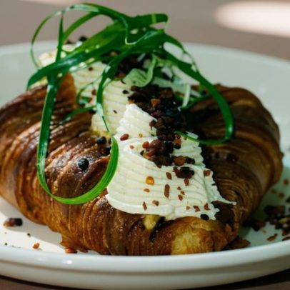 Croissant desmancha durante encontro inesperado