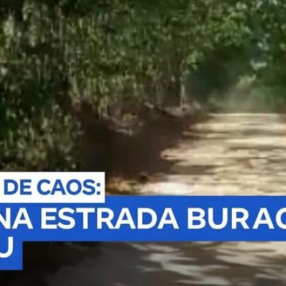 Lama e buracos tomam conta da Estrada Buraco do Pau em Araruama